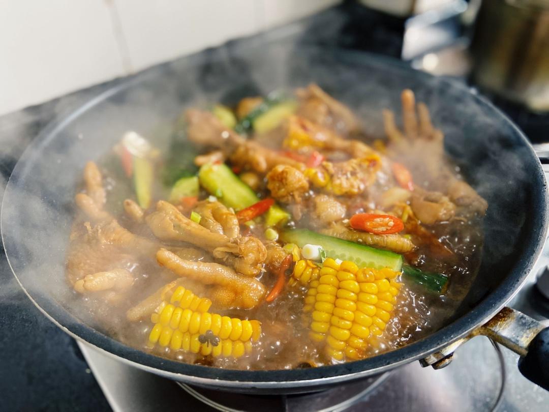 超入味的鸡爪煲，吃过就忘不了