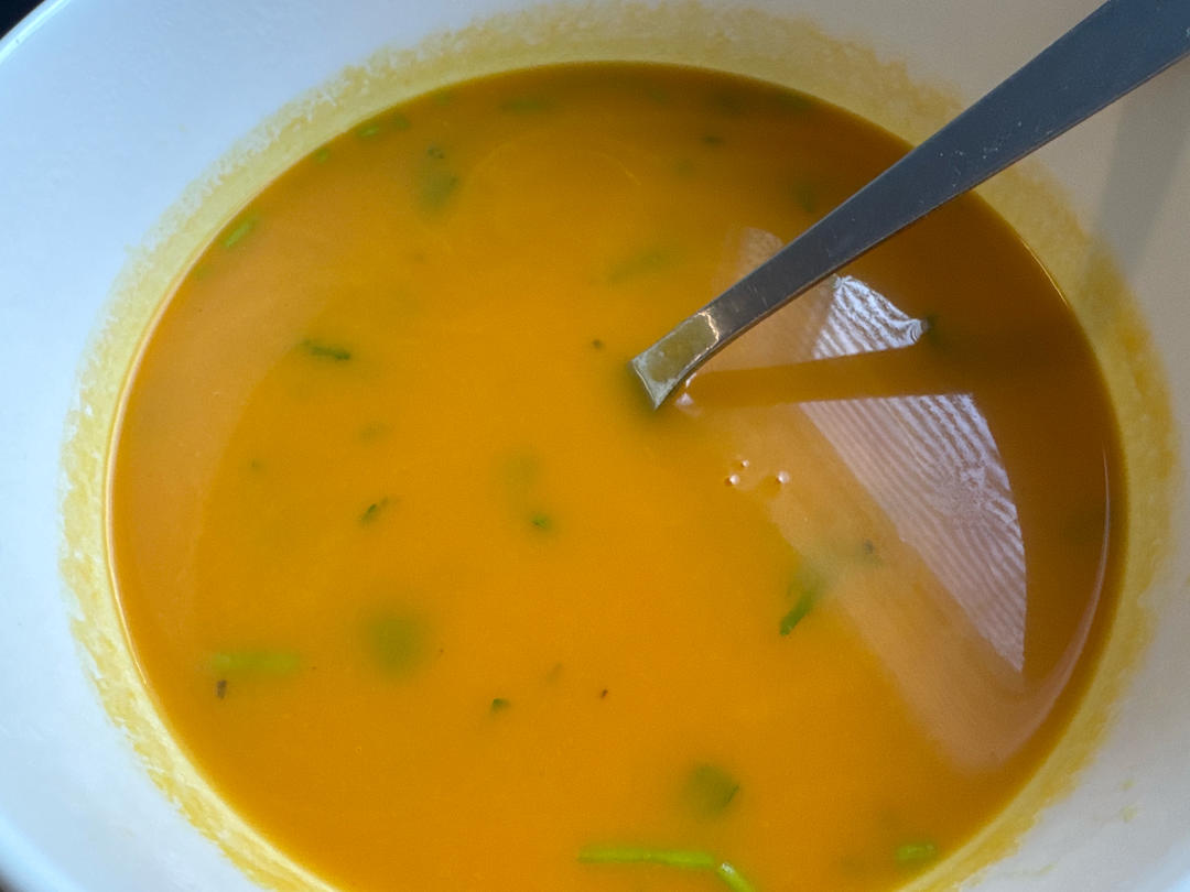 南瓜浓汤(洋葱，土豆，腰果)，（美味秘密，基础食谱），南瓜汤（Thermomix®烹饪体验餐单33食谱，马来西亚，七天完美体验食谱)美善品小美食谱