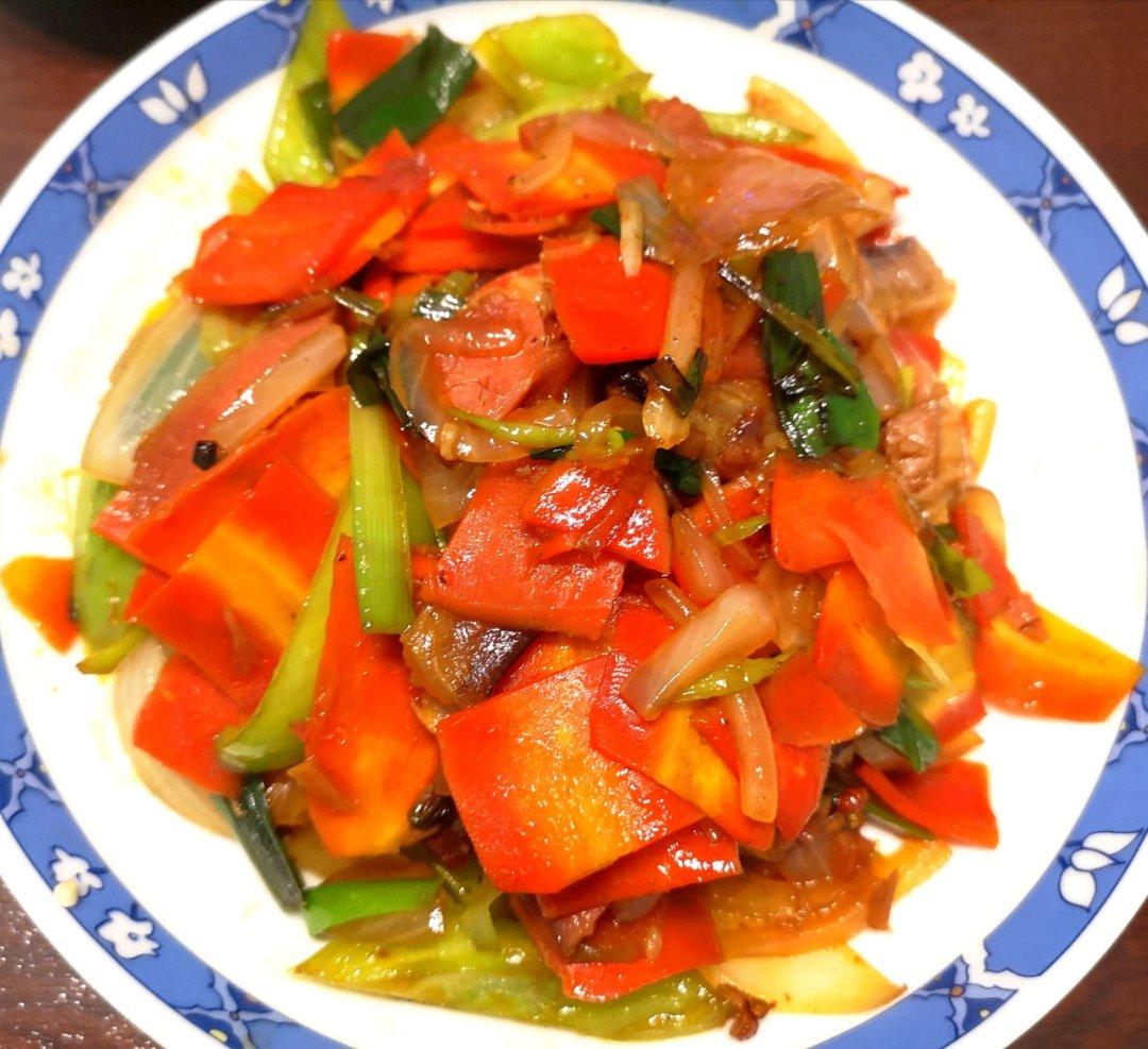 红萝卜炒腊肉