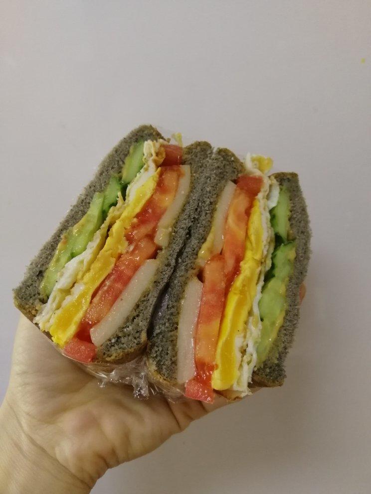 随意任性发挥的早餐三明治