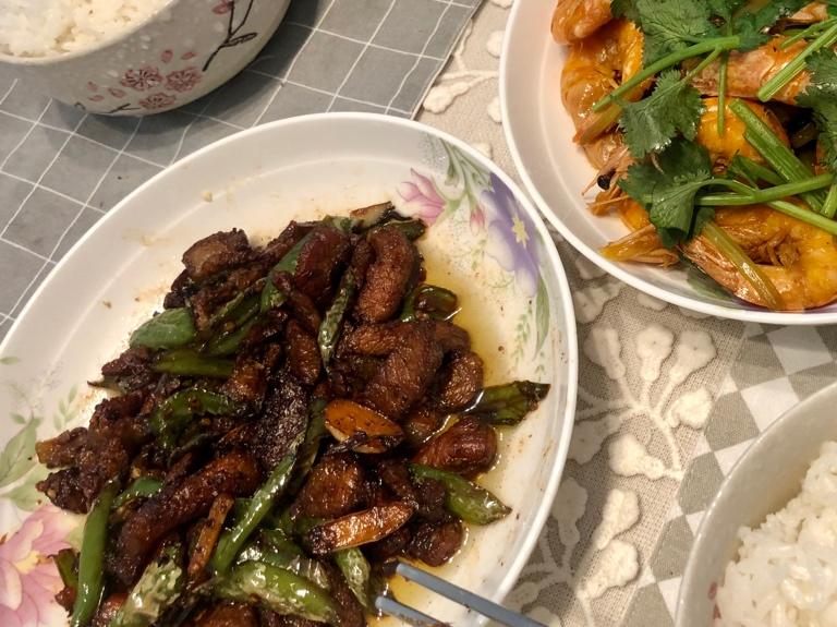 农家小炒肉【记忆中勾魂的油汤】