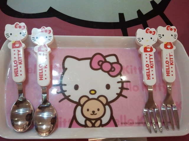 喂食猫2012
