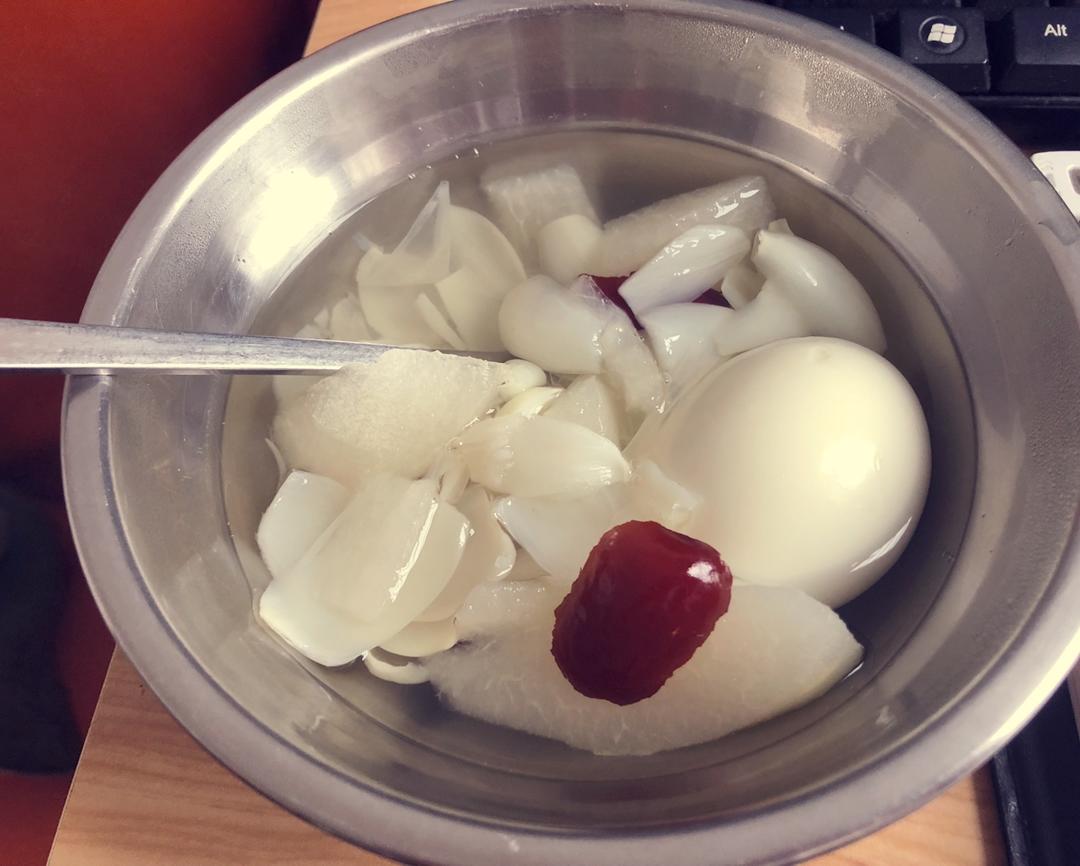 清润啤梨莲子百合糖水