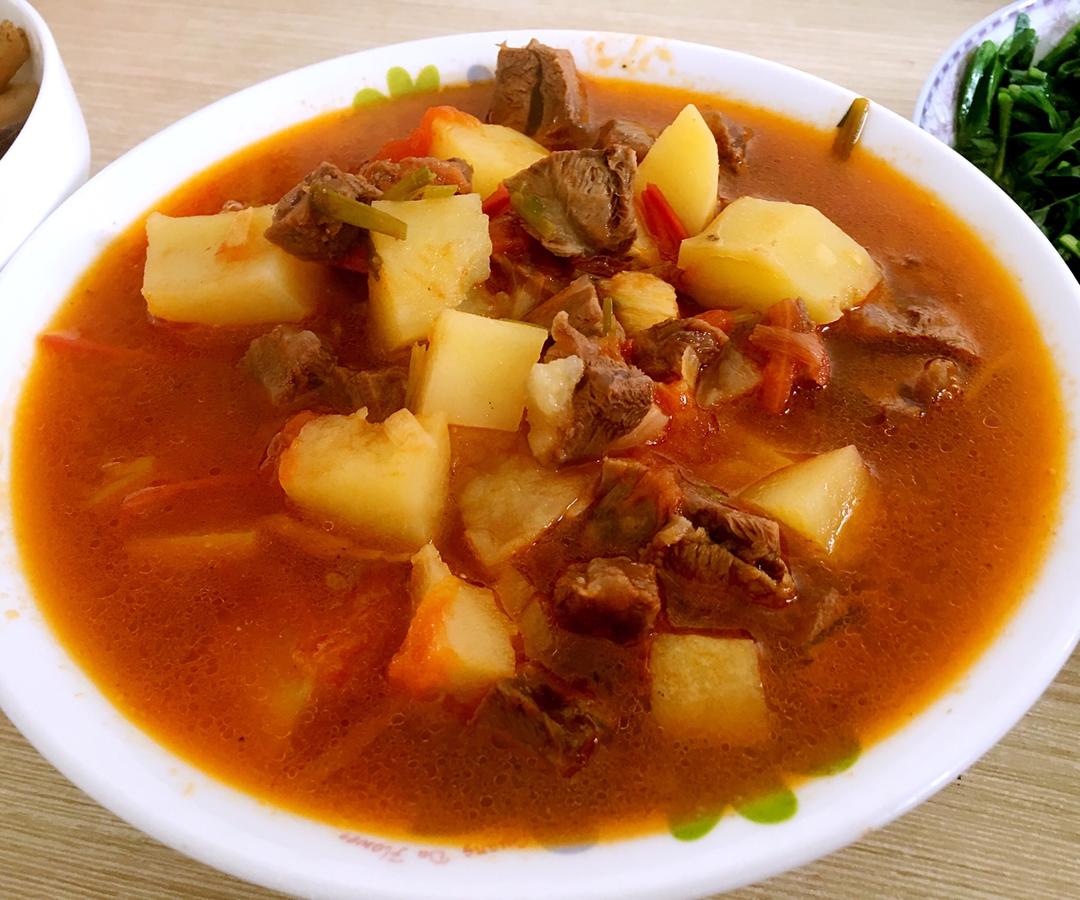红烧牛肉土豆 （独家秘制）