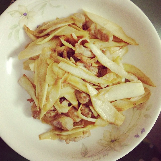 茭白炒肉片