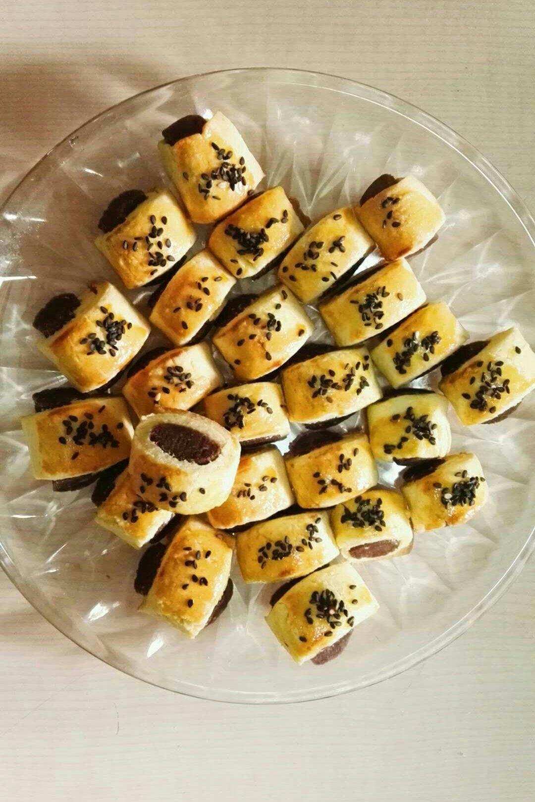 一口豆沙酥