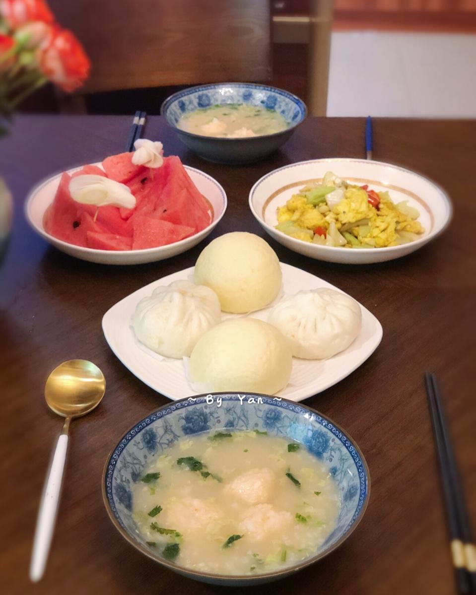 学生早餐记录