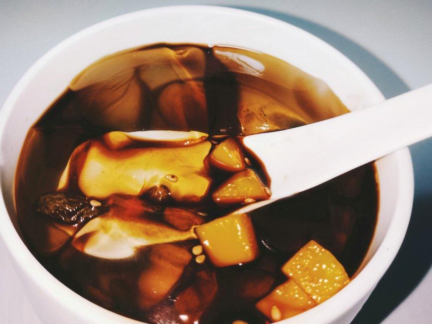 怎么熬粘稠的红糖水（凉糕冰粉等甜品必备）