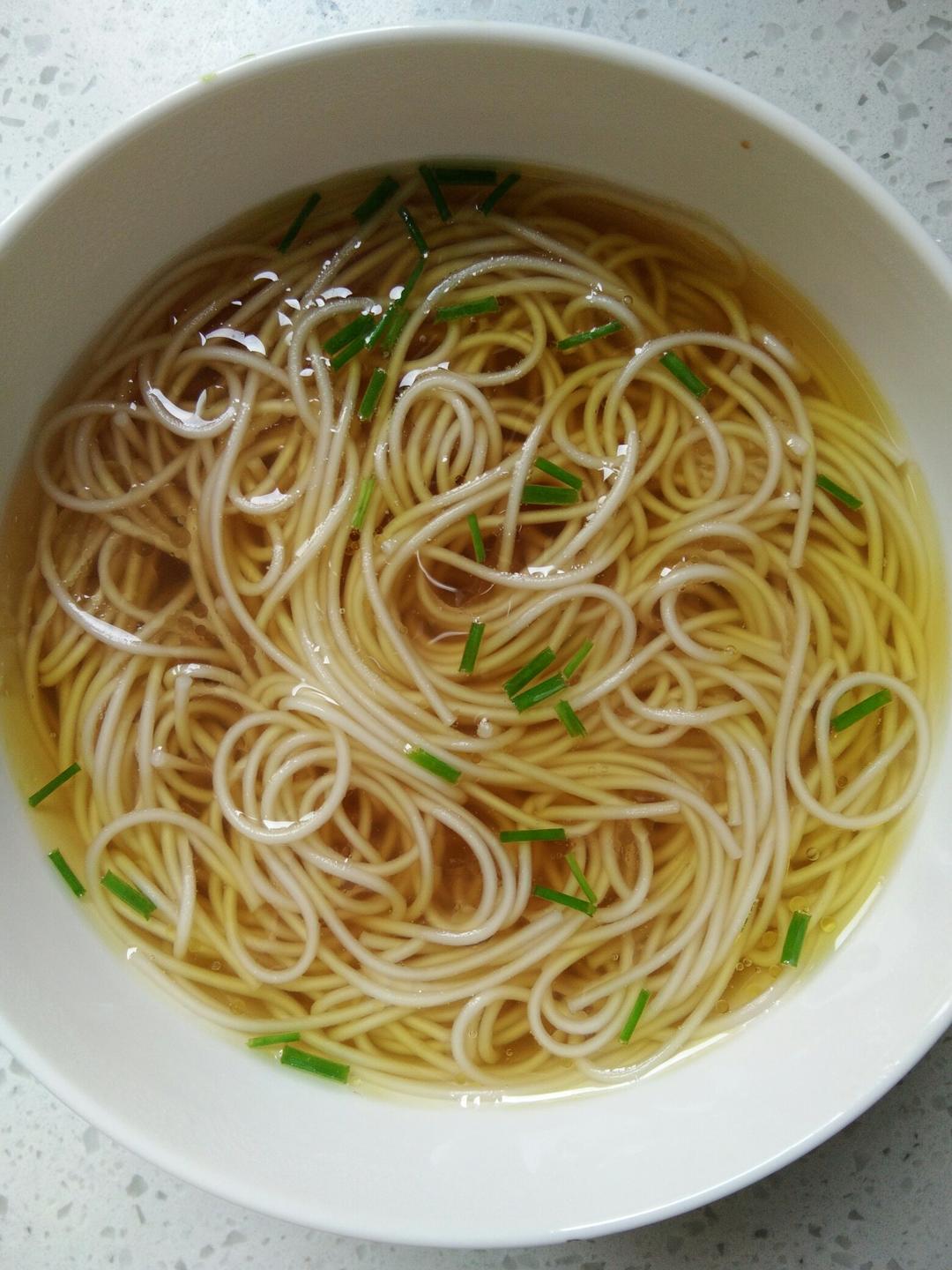 听风吃茶做的清汤面