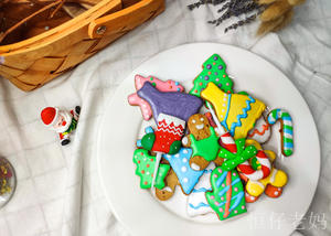 让孩子欢呼雀跃的圣诞糖霜饼干的做法 步骤24