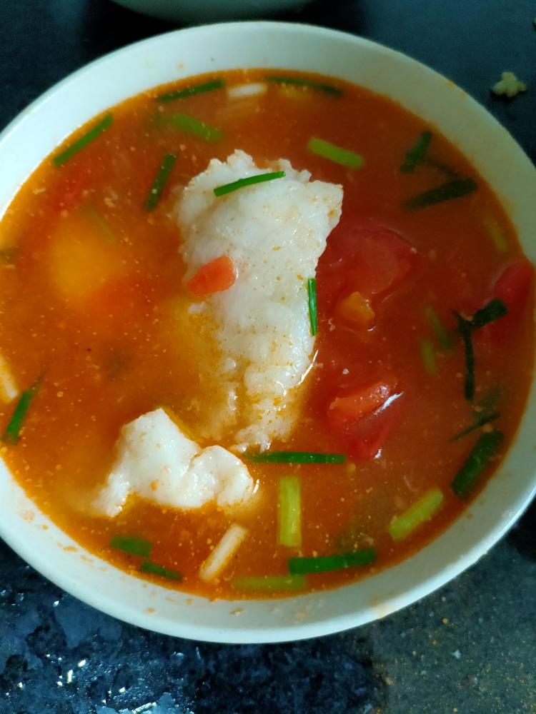 单人食——番茄巴沙鱼片汤