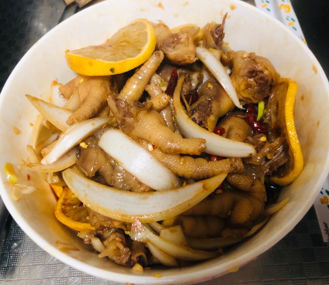 【柠檬酸辣鸡爪】自制超级无敌美味的网红鸡爪
