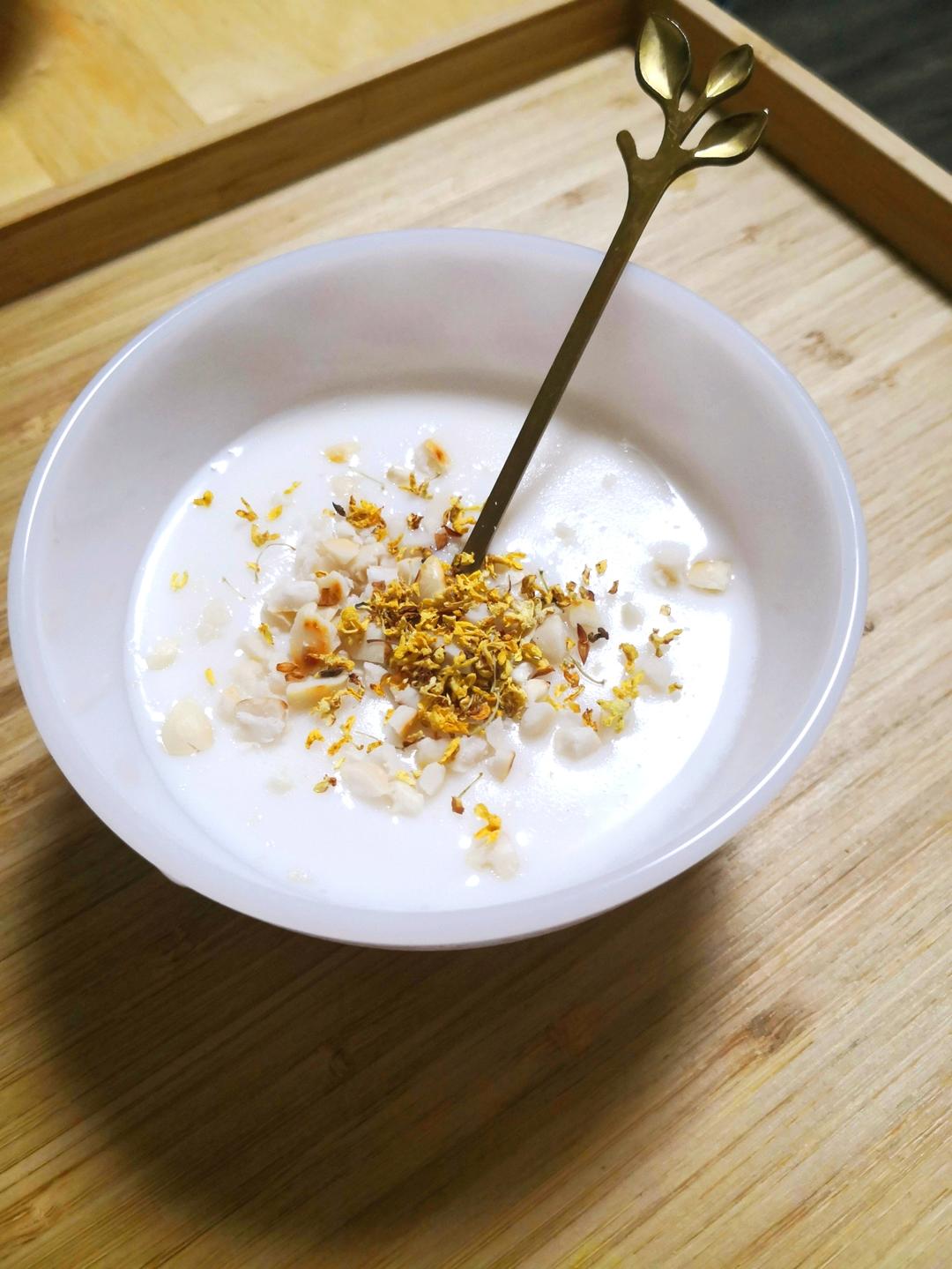 《甄嬛传》中娘娘喜欢喝的“花生酪”（喝一次就会爱上de)