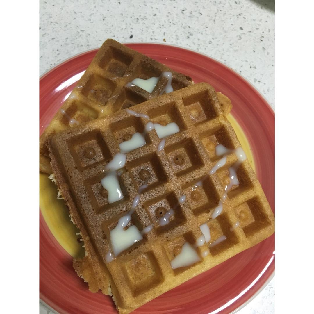 【视频食谱】酵母版脆脆华夫饼