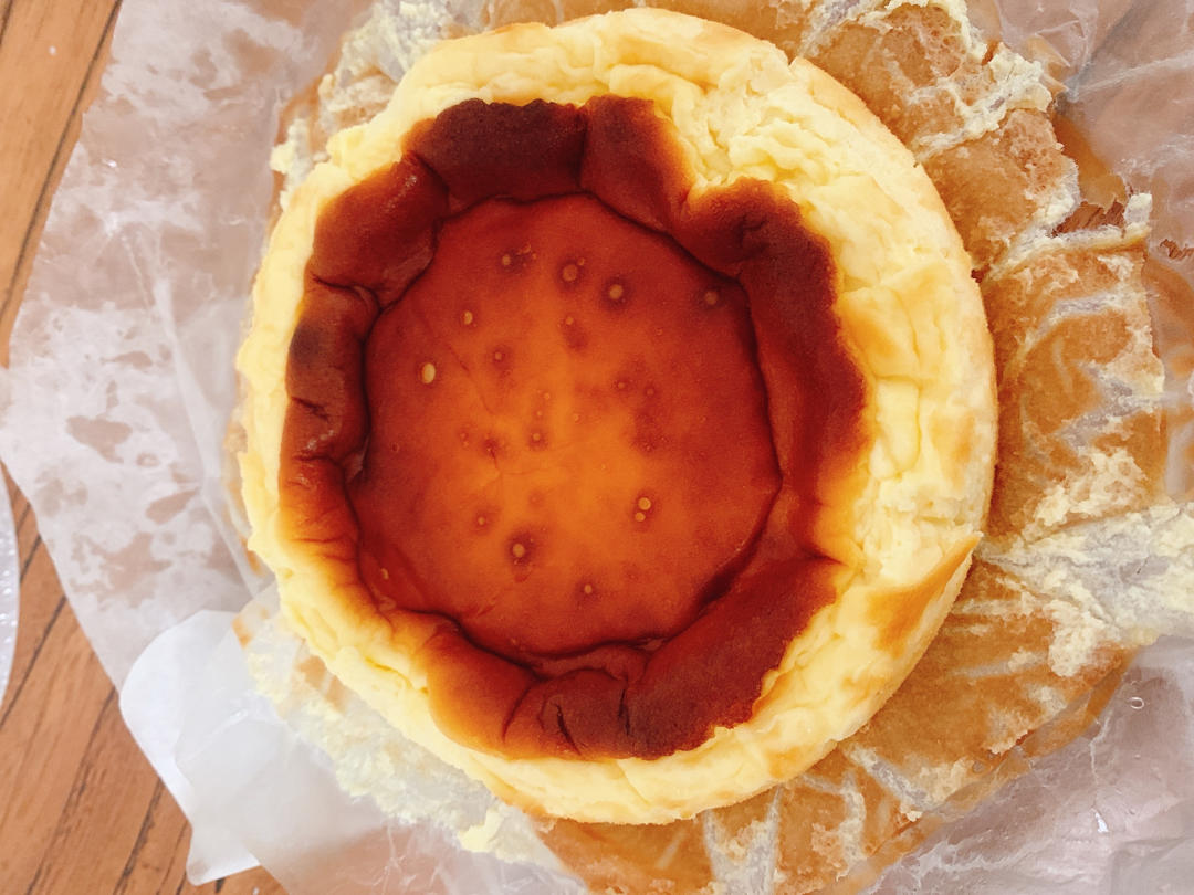 快手的网红basque cheesecake巴斯克焦芝士蛋糕