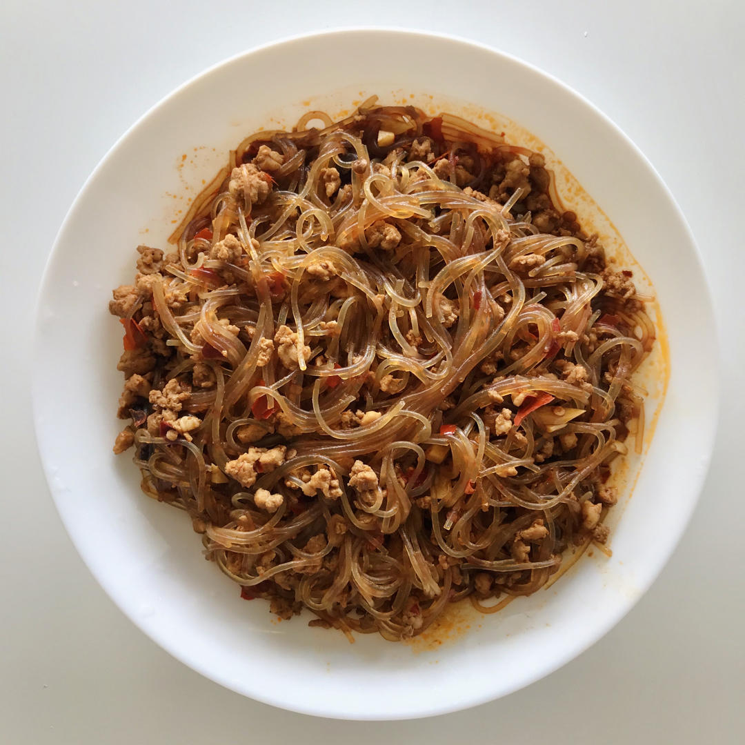 10分钟快手菜，巨下饭的肉沫粉丝煲