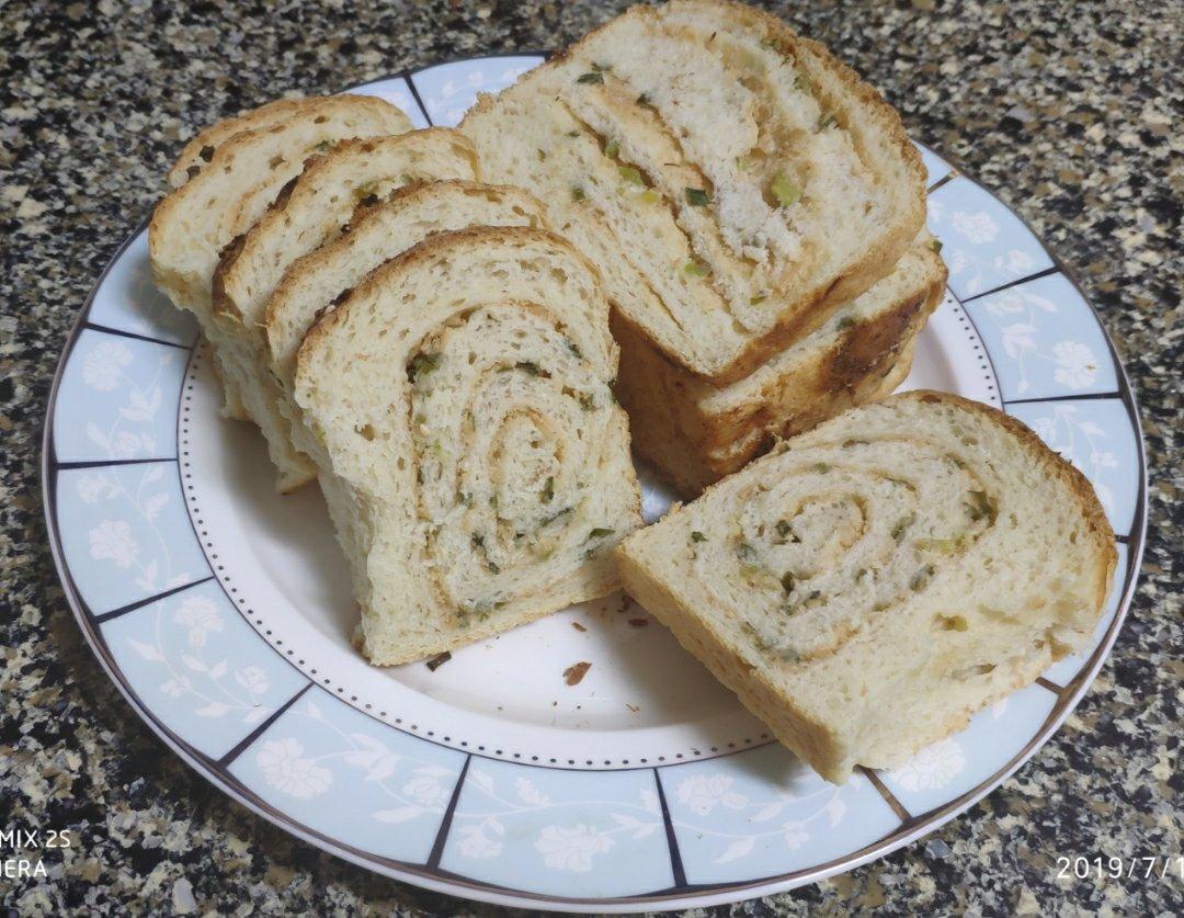 香葱肉松手撕吐司