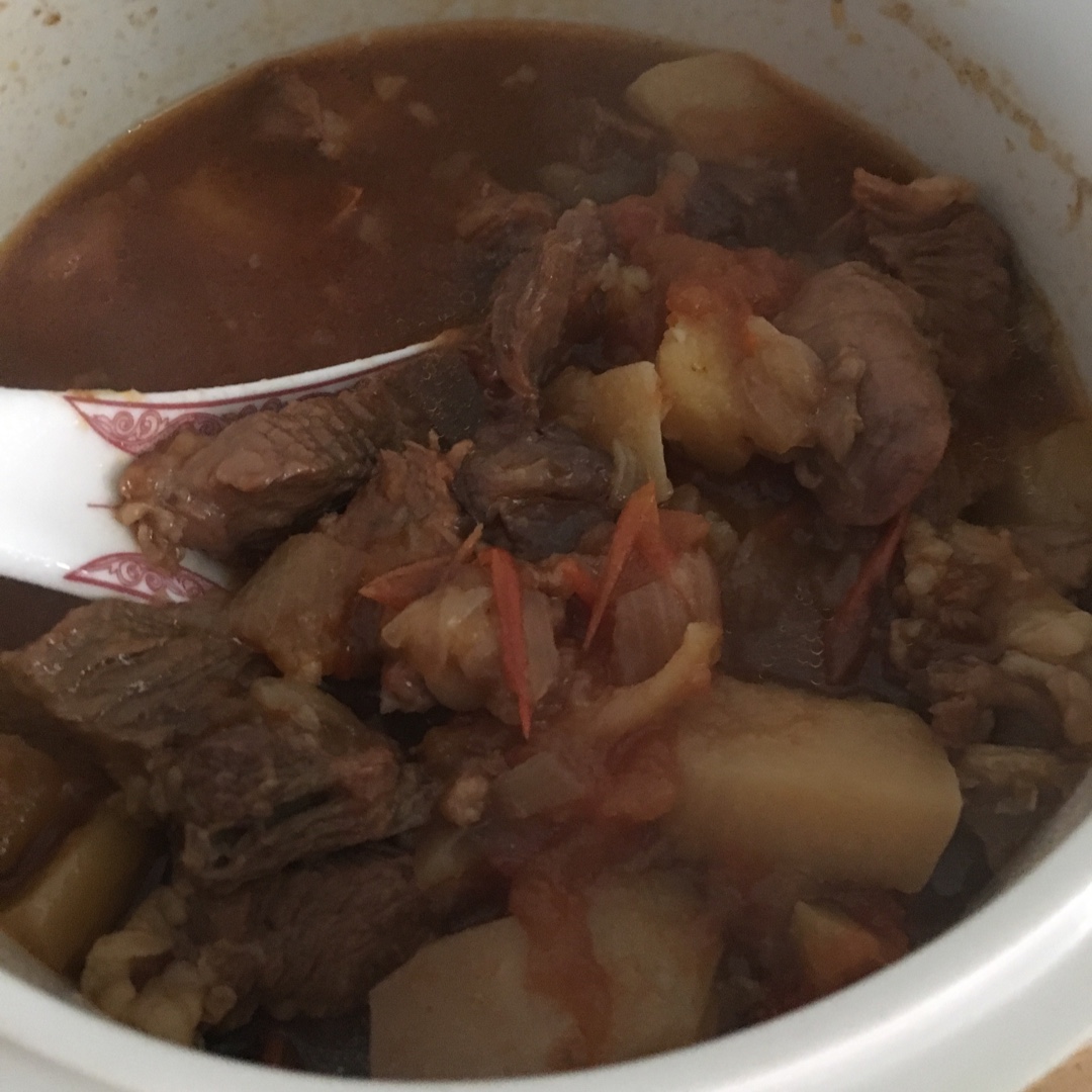 番茄牛腩(这样做牛肉不会老哦）