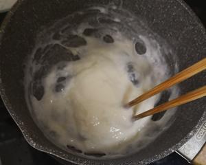 鲜奶麻薯（木薯粉）的做法 步骤2