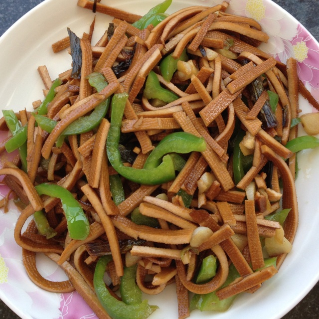 火星猫做的尖椒炒豆腐丝