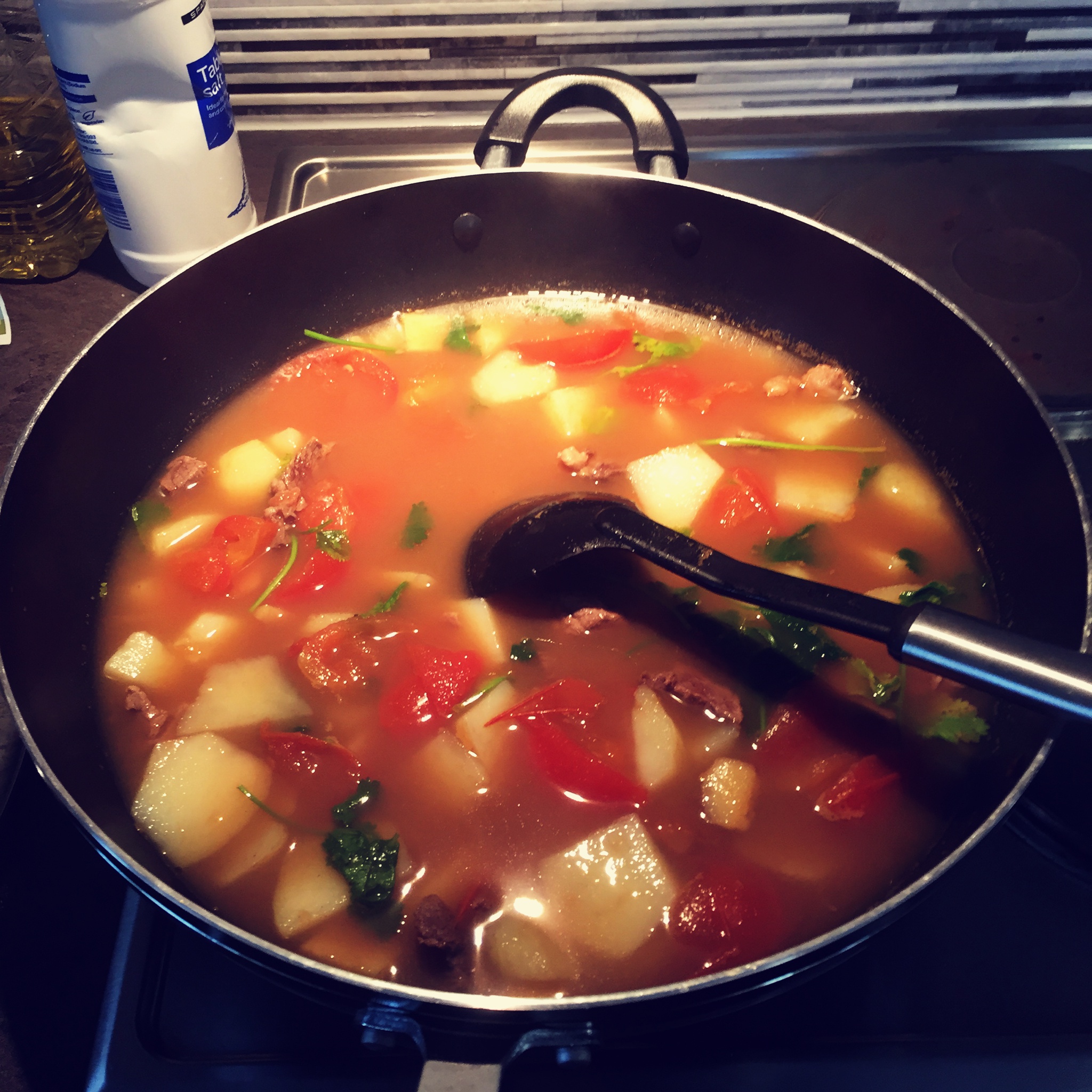 西红柿牛腩土豆