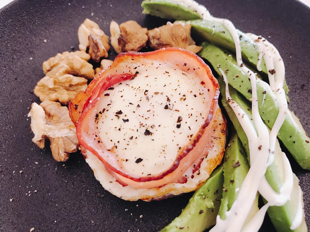 培根烤蛋-快手星级早餐的做法