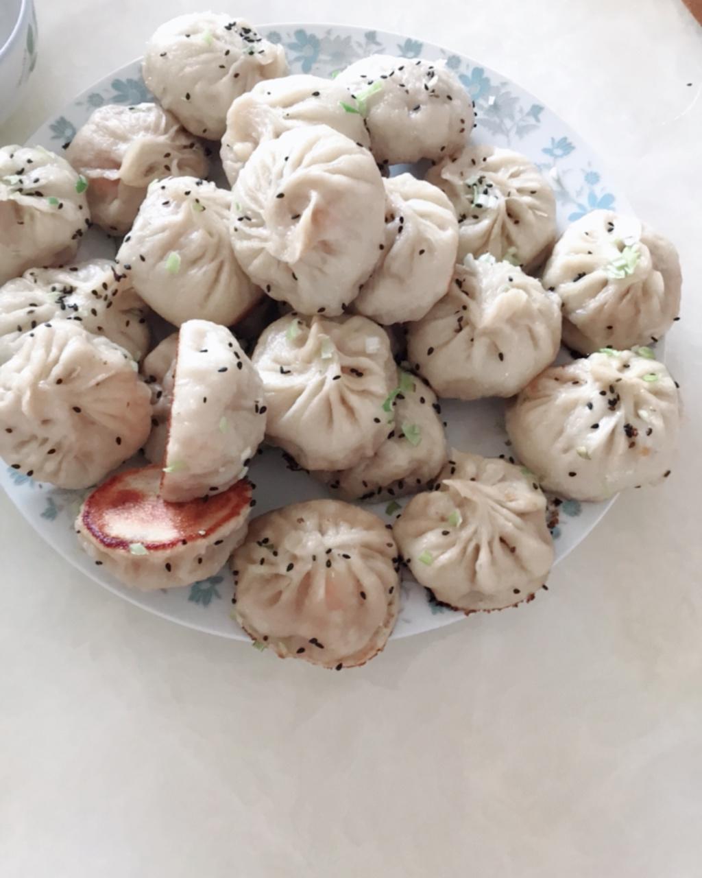 鲜虾猪肉生煎包（一定要看视频哟~）