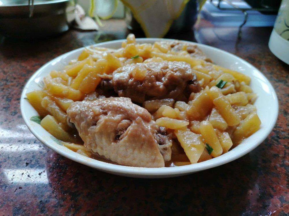 浓香土豆焖鸡翅