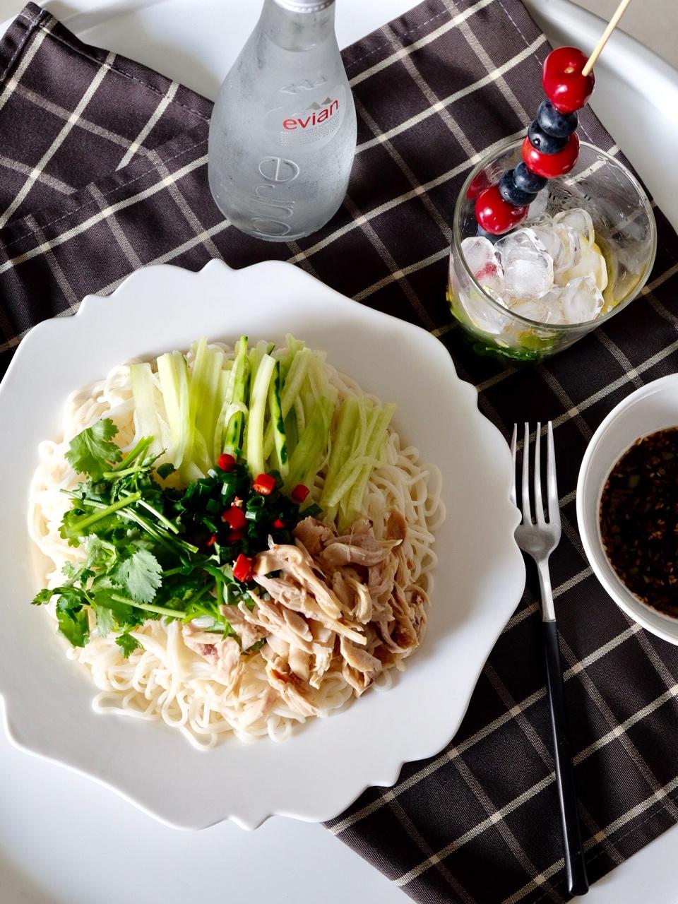 鸡丝凉面