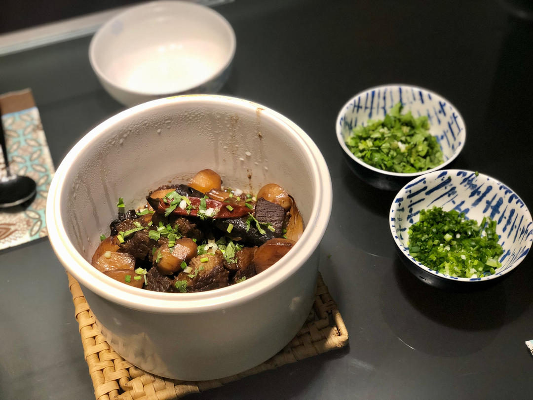小土豆烧牛肉，红烧牛腩，好吃到舔盘