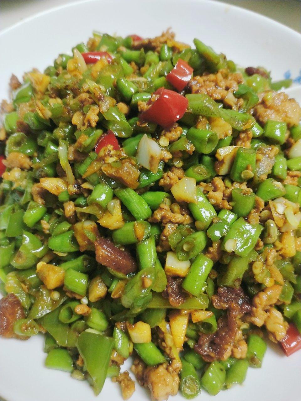 肉沫豆角下饭菜