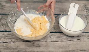 【i烘焙】魔术奶冻蛋糕的做法 步骤4