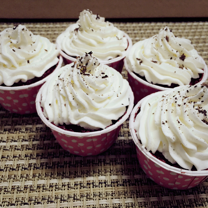 红丝绒戚风杯子蛋糕