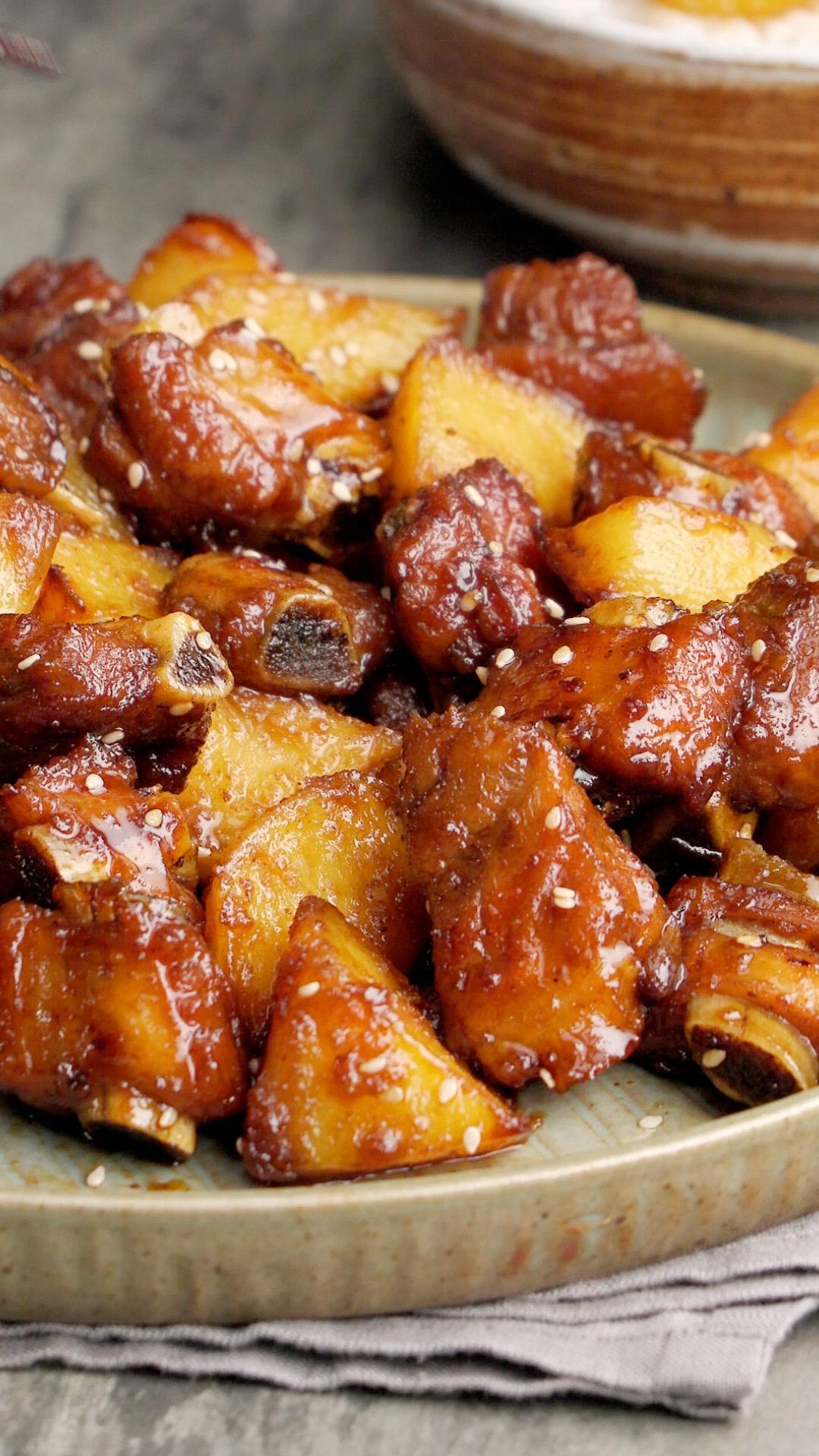 糖醋排骨土豆的做法