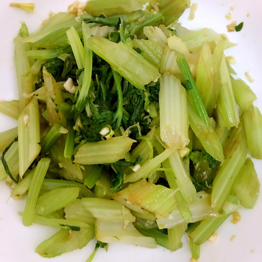 凉拌西芹