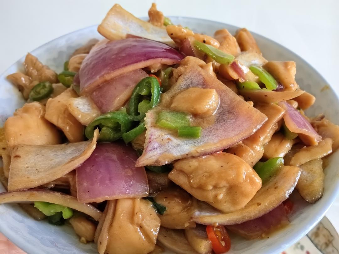 爆炒鸡腿丁