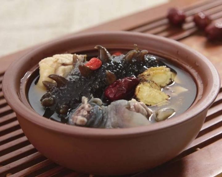 当归甲鱼炖海参