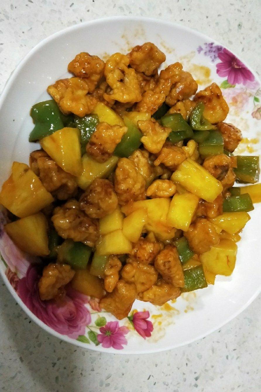 菠萝咕噜肉