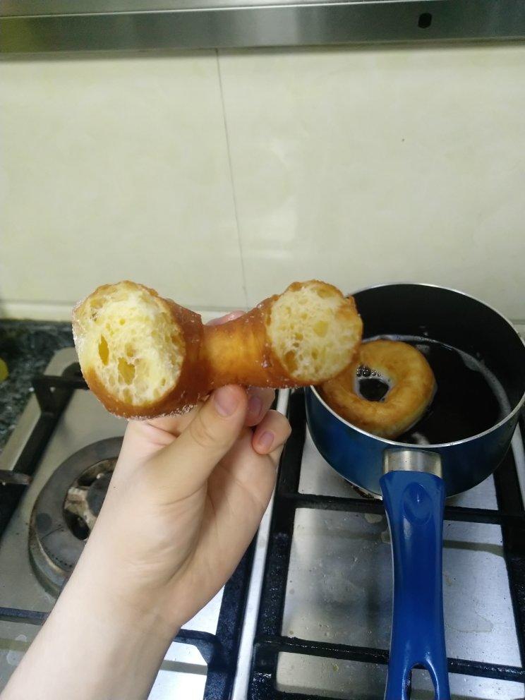 🍩超快手一小时低糖无需烤箱的甜甜圈（详细视频）