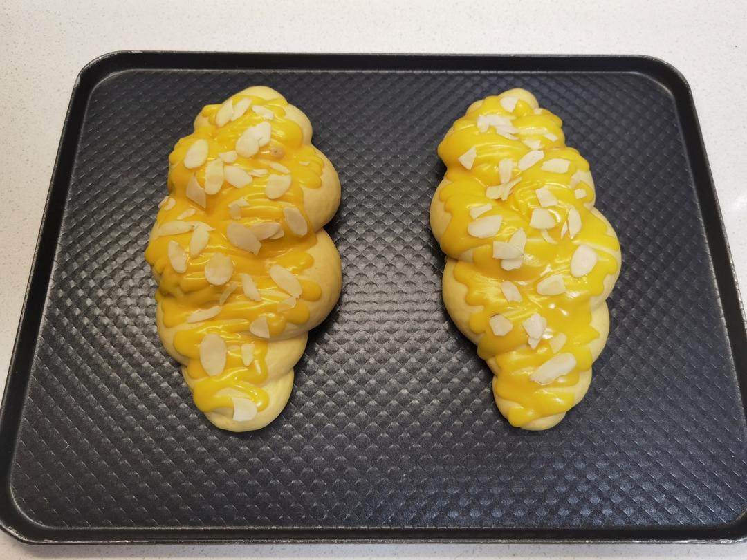 南瓜奶香提子面包