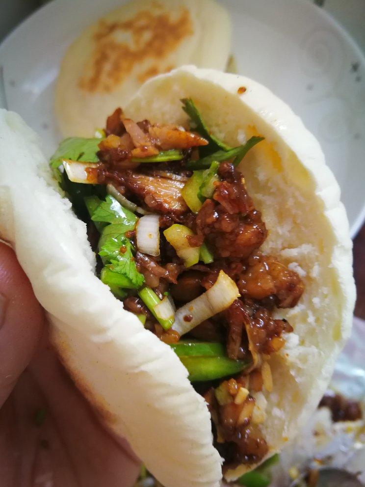 肉夹馍(白吉馍的制作)