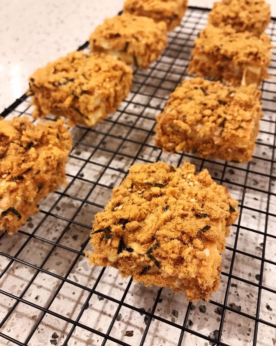 肉松小贝（小四卷）