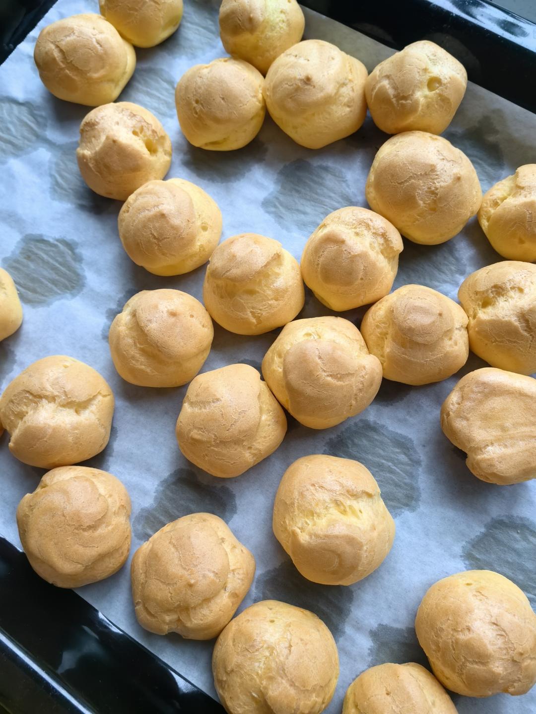 简单易成功的奶油小泡芙做法