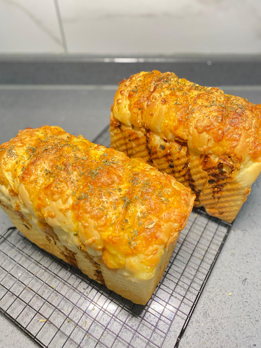 肉松吐司【超多料香爆马苏里拉】