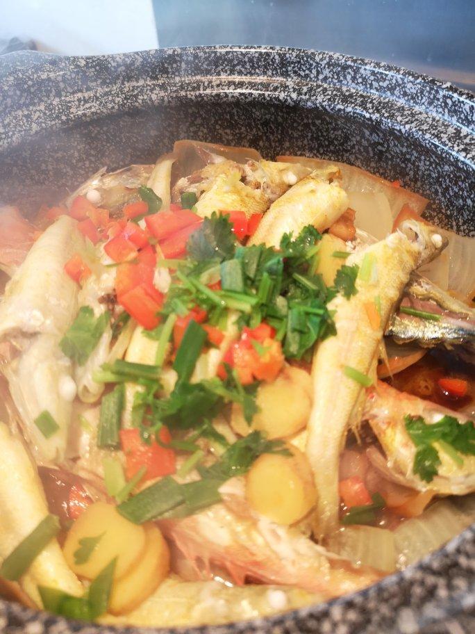 杂鱼煲