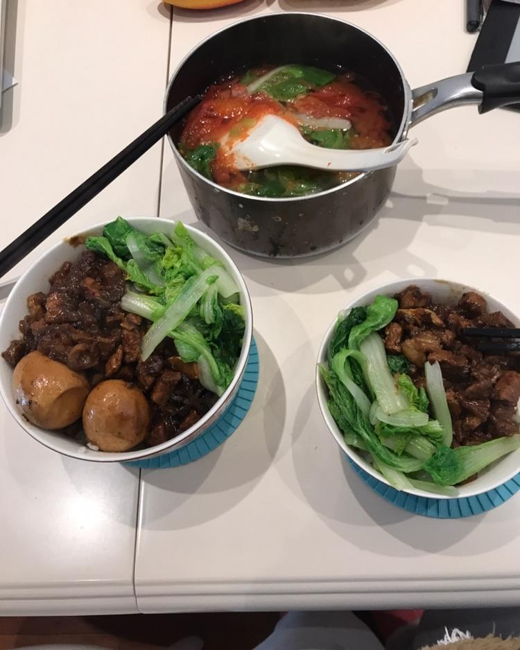 台式卤肉饭