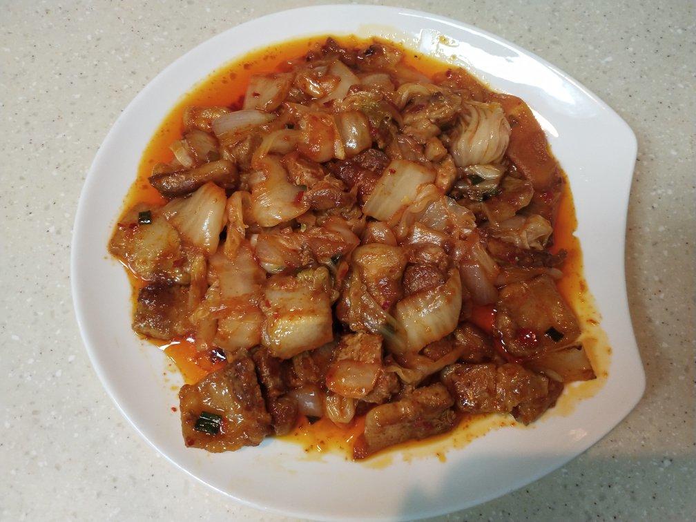 辣白菜炒五花肉