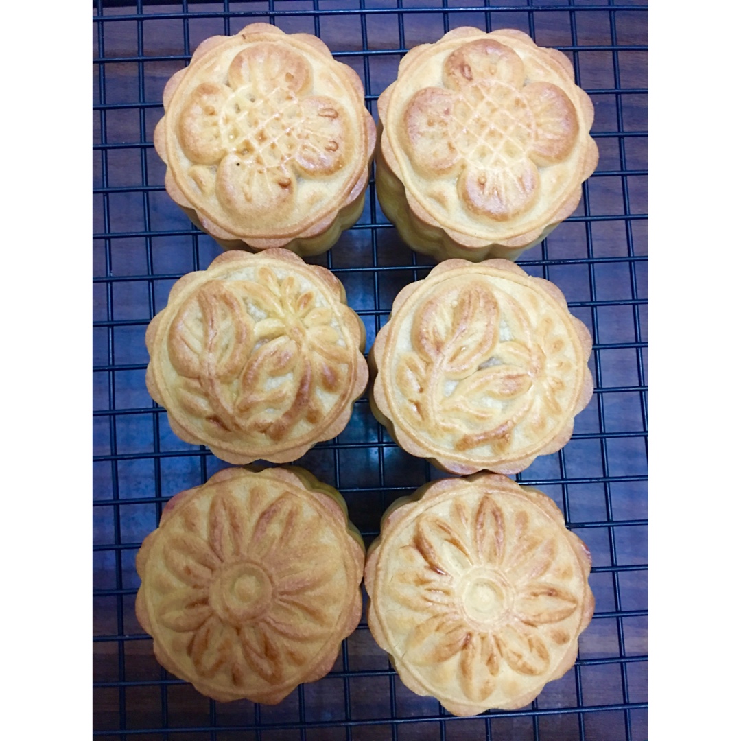 金沙奶黄月饼