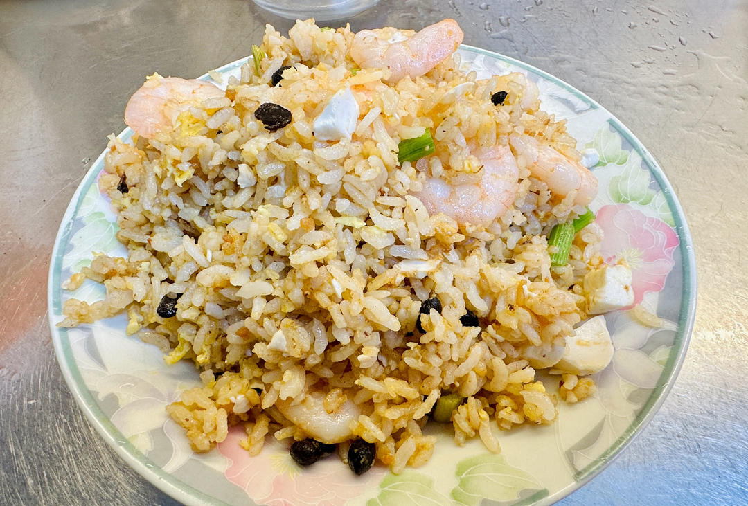 超简单好吃的虾头油炒饭