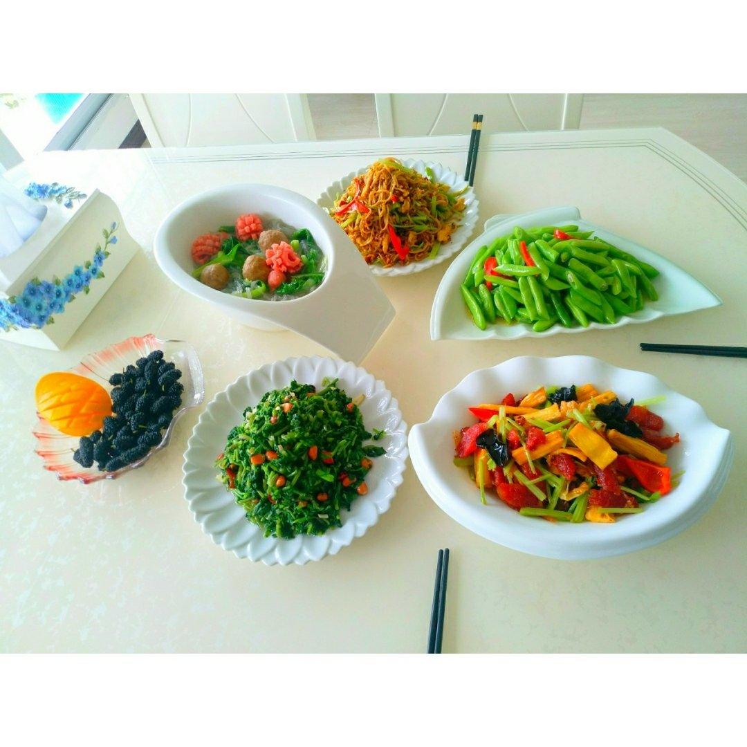 家常简餐
